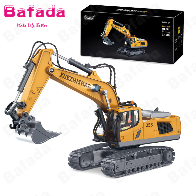 Bafada 1:20 High Simulation Remote Control Excavator RC Crawler Tractor Toy,270° Rotating Truck RC Car,6 Channel Construction Vehicle with Flashing Lights